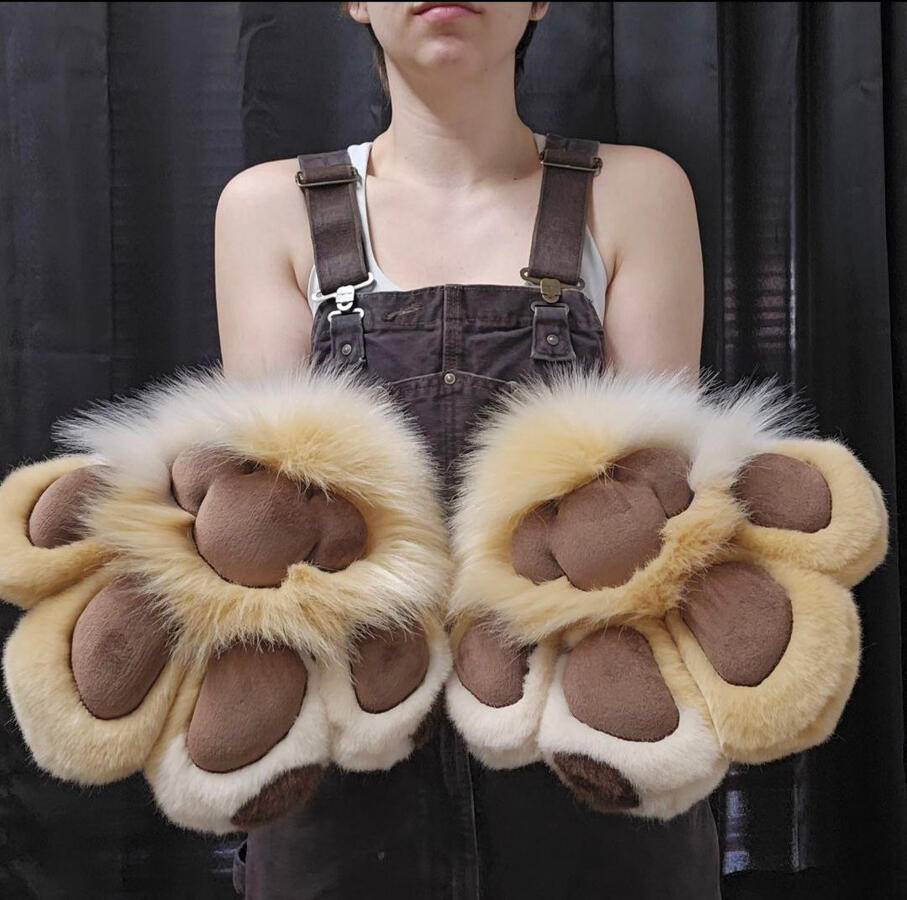Large 4 Finger Paws w/ Palm Design