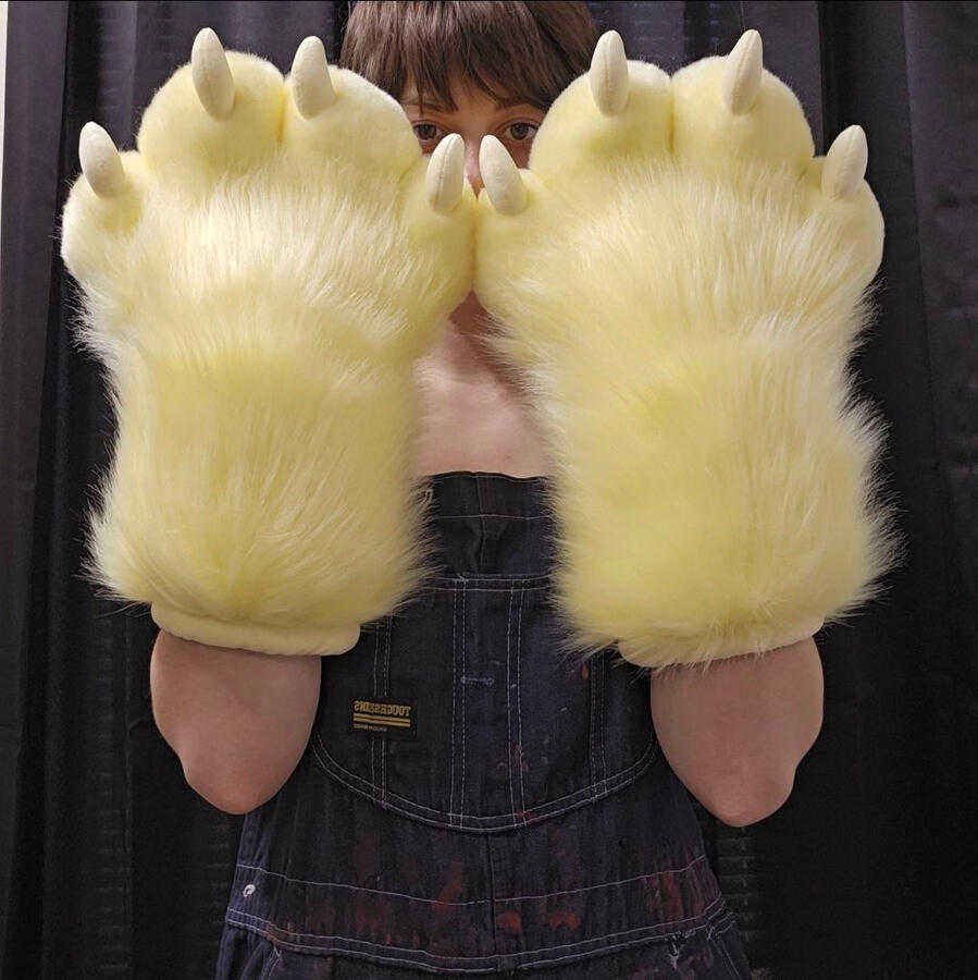 Standard 4 Finger Paw w/ Claws