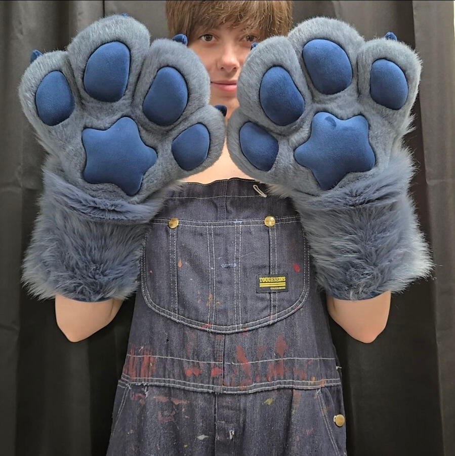 Standard 4 Finger Paw w/ Palm Design